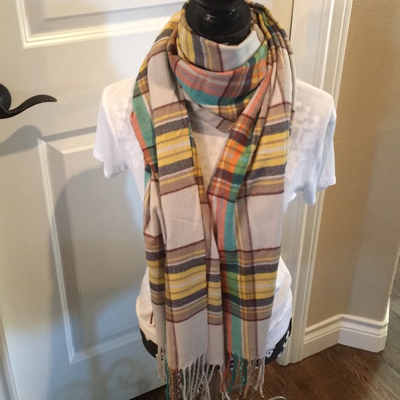 Accessories - Cashmere wrap/scarf